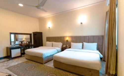 Karachi House | Comfortable Dubai Guest House in Karachi with Ocean View