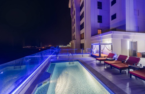 Dubai Marina Apartment | Elegant Dubai JBR Penthouse with Private Pool & Terrace