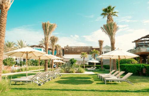 Jumeira 1 Resort | Elegant Dubai Marine Beach Resort & Spa with Oceanfront Views
