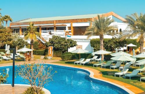 Jumeira 1 Resort | Elegant Dubai Marine Beach Resort & Spa with Oceanfront Views