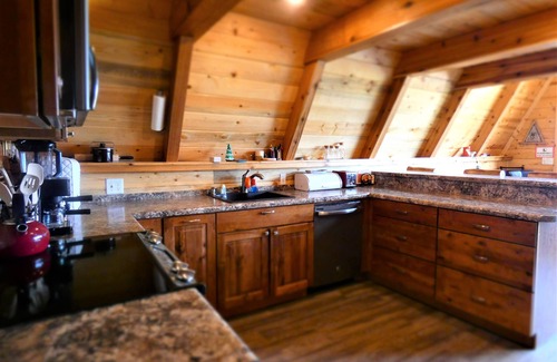 Meadow View Heights Cabin | Family and Pet Friendly Cabin with Spectacular Views