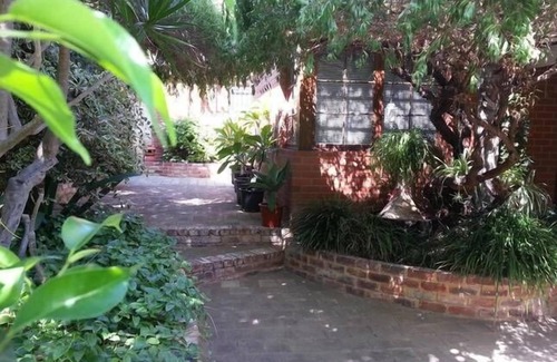 West Leederville Apartment | Ideal Duck Inn: Guest Rated 10/10 with a Kitchen