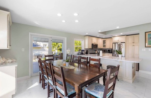 Marathon Condo | Duck Key Tarpon House 5 Bedroom 3 Baths Duck Key w