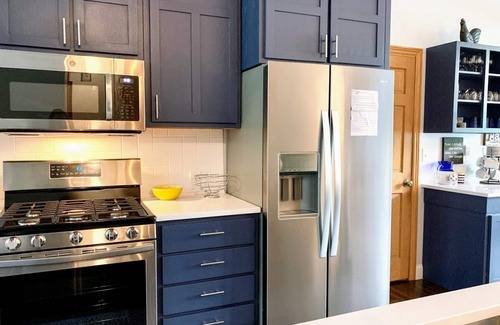 Grawn House | Discover Duck Lake Landing: Ideal for Families, 10/10 Rated!