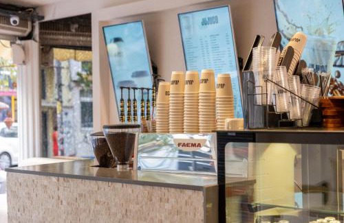 Moda Hotel | Cozy Kadıköy Duck Hotel with Oceanfront Dining & Views
