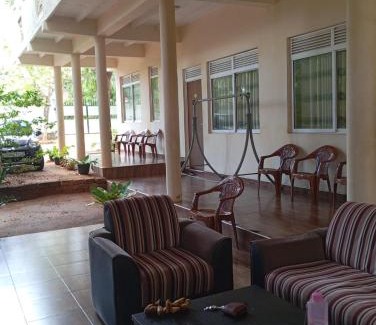 Trincomalee Apartment | Dudley's Family Resort
