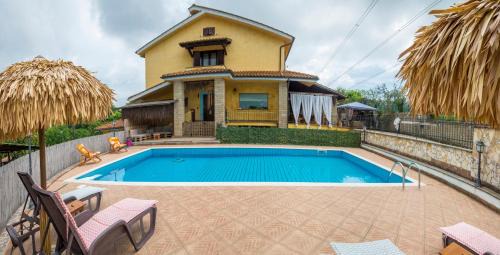 Lake Bracciano House | Experience Due Miglia: Oceanfront Haven with Pool & Pets