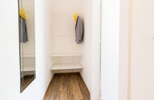 Sanremo Centre Apartment | Cozy MiniLoft in Sanremo Centro with WiFi & Air Conditioning