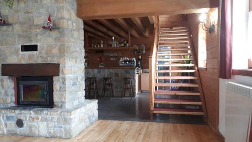 Vezza d'Oglio House | Comfortable Stay at Due Parchi B&B with Ocean View