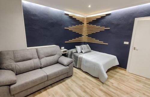 Torredonjimeno House | Cozy Retreat - Your Inviting Room in Torredonjimeno