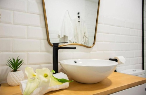 Plaza de Toros-Doctores-San Lazaro Condo | Stay Near the Plaza de Toros in Granada, Family-Friendly!