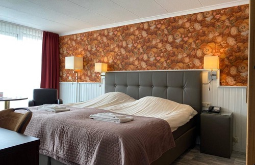 Schiermonnikoog Hotel | Relax at Duinzicht: Spa, Dining & Family-Friendly Stays