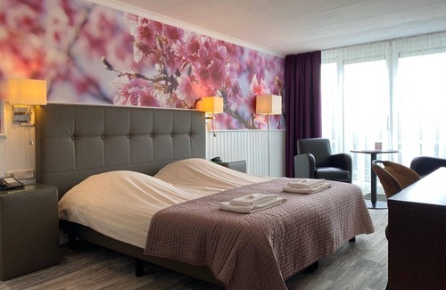 Schiermonnikoog Hotel | Relax at Duinzicht: Spa, Dining & Family-Friendly Stays
