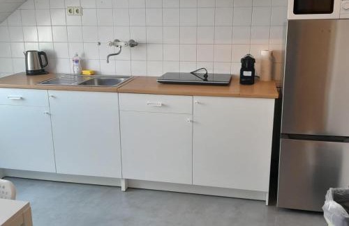 Mittelmeiderich Apartment | Top-Rated Duisburg Studio with Family-Friendly Amenities