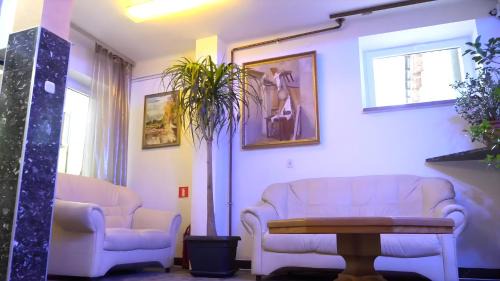 Radruz Hotel | Pet Friendly DUKAT: Family & Accessible Stay Awaits