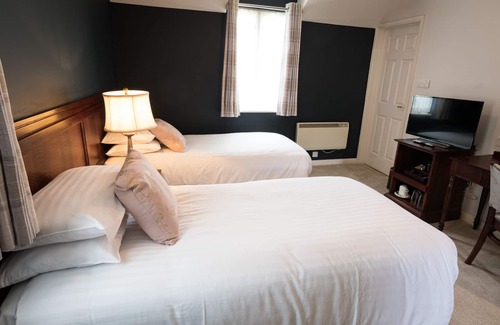 Woodstock Hotel | Experience the Duke of Marlborough Hotel with Family-Friendly Amenities