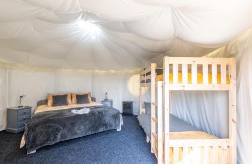 Barnby Moor Other | Relax at Dukeries Retreat with Breakfast & Hot Tub Access