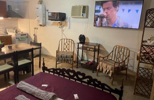 La Banda Apartment | Welcoming Dulce hogar with Breakfast & Child-Friendly Features