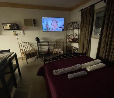 La Banda Apartment | Welcoming Dulce hogar with Breakfast & Child-Friendly Features