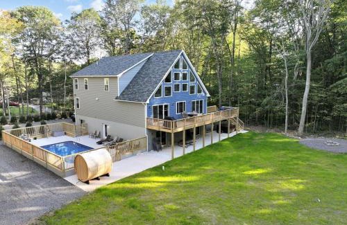 Pocono Lake Villa | Idyllic Dulce Retreat with Pool and Hot Tub Bliss