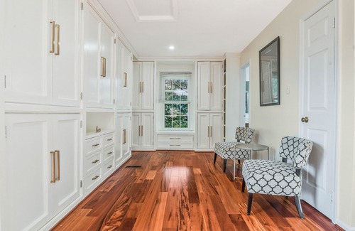 Fairfax House | Dulles Luxury: Sleeps 20!