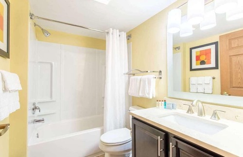 Potomac Falls Hotel | Family-Friendly Dulles Suites for Extended Stays