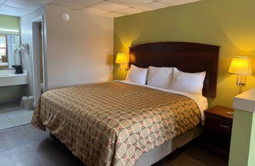 Dumas Hotel | Pet-Friendly Dumas Inn: Your Budget Retreat Awaits