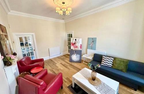 Dumbarton Apartment | Relaxing Dumbarton Home Near Loch Lomond - Rated 9.5/10