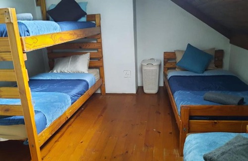 Manaba Beach Apartment | Relax at Dumela Margate Flat No 30 with Oceanfront Views