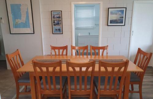 Melville House | Beachfront Bliss at Dun Workin - Family-Friendly Escape