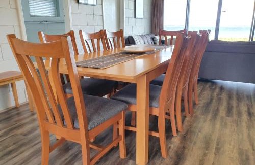 Melville House | Beachfront Bliss at Dun Workin - Family-Friendly Escape