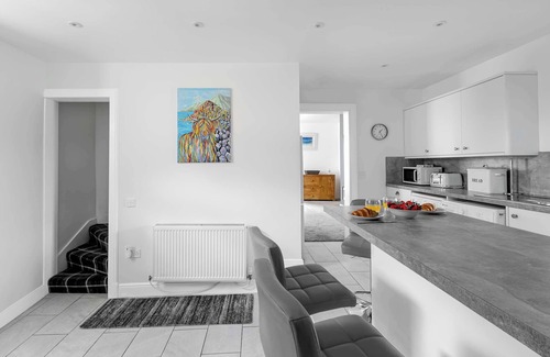 Rothesay House | Dunallan Farm Cottage