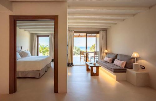 Calo de Sant Agusti Hotel | Elegant Dunas de Formentera: Oceanfront Pool & Dining