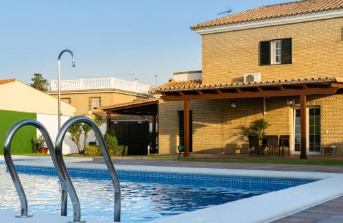 El Puerto de Santa Maria Villa | Discover Dunas Villa: Oceanfront Oasis with 10/10 Rating