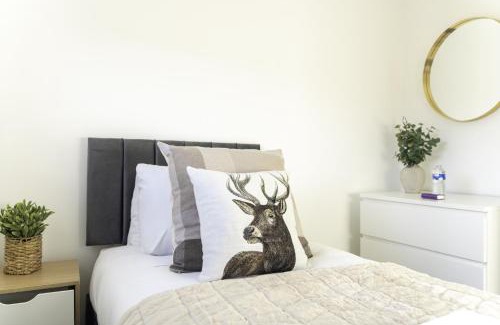 Clydebank Apartment | Dunbank Apartment