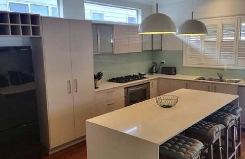 Stockton House | Discover Dunbar Sands: Family-Friendly with Breakfast Included