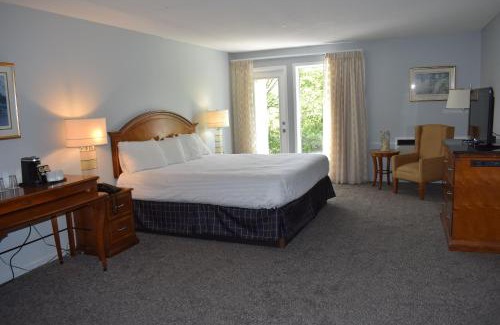 West Bay Resort | Convenient Dundee Resort & Golf Club with Oceanfront Amenities