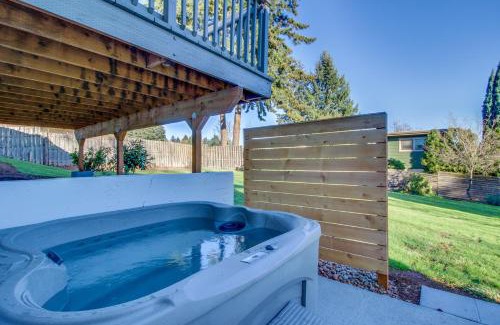 Dundee House | Discover Dundee Wine Country View: Family & Pet Friendly Stay