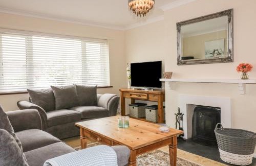 Goonhavern House | Pet-Friendly Dune Haven: 4-Star Retreat with High Ratings