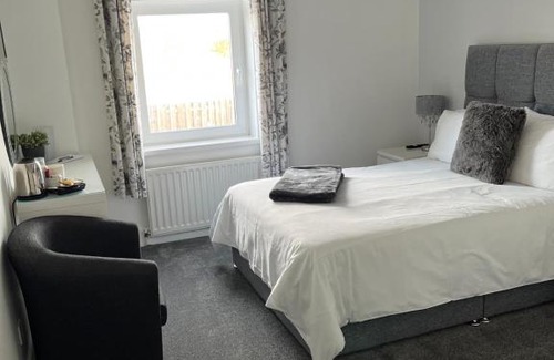 Seahouses Bed & Breakfast | Accessible Retreat at Dunelm House - Rated 10/10 by Guests