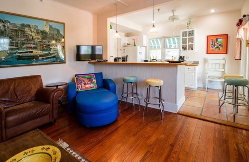 Pass-a-Grille Condo | Embrace Oceanfront Bliss at Historic Butlerhouse