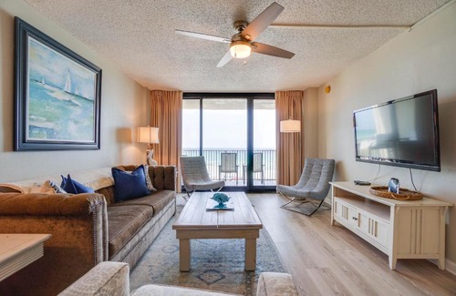 Gulf Lagoon Beach Apartment | Beachfront Escape at Dunes of Panama Resort - Rated 9/10