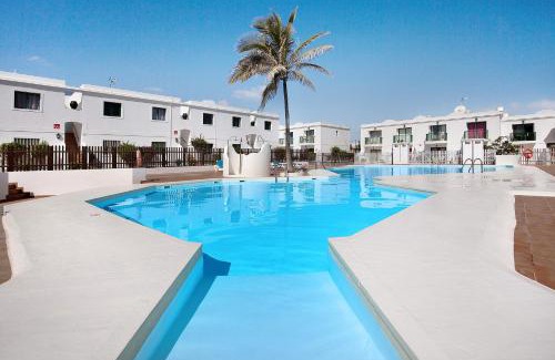 Corralejo Apartment | Relaxing Dunes Resort with Pool and Free Wifi Awaits You
