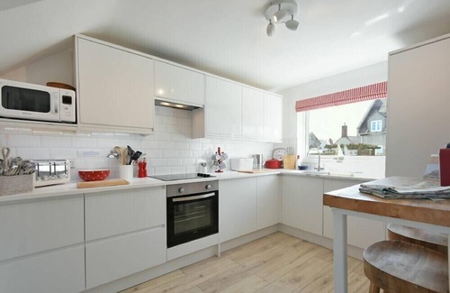 Bamburgh Cottage | Discover Dunford Cottage: Pet-Friendly Retreat in Bamburgh