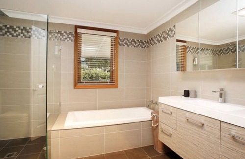High Range Other | Relaxing Dungannon Farm Stay with Pool and Spa Amenities