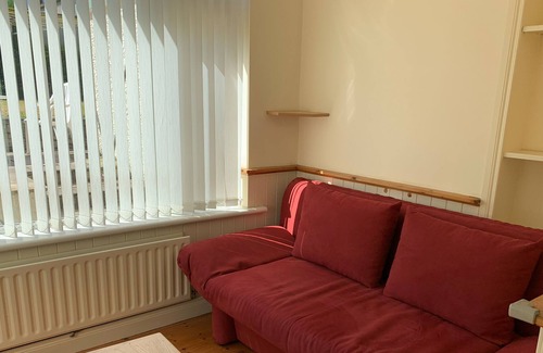 Dungloe House | Dungloe, Wild Atlantic Way, WiFi, Walking Distance, Heckert House, Quay Road Vacation Home