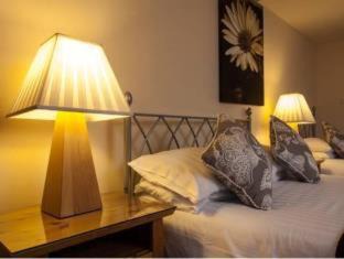 South Galson Bed & Breakfast | Discover Dunhallin House: 4-Star Gem with Breakfast