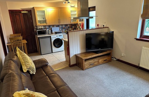 South Galson House | Delightful Dunhallin House: Guest Rated 9.8 with Breakfast