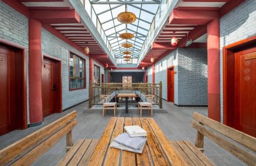 Mingsha Mountain and Crescent Spring House | Comfortable Stay at Dunhuang Hu Yang Inn - Top Rated 8.8