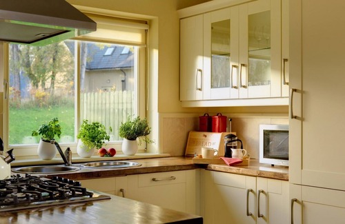 Kenmare Apartment | Discover Dunkerron Woods: Family-Friendly Retreat with Kitchen